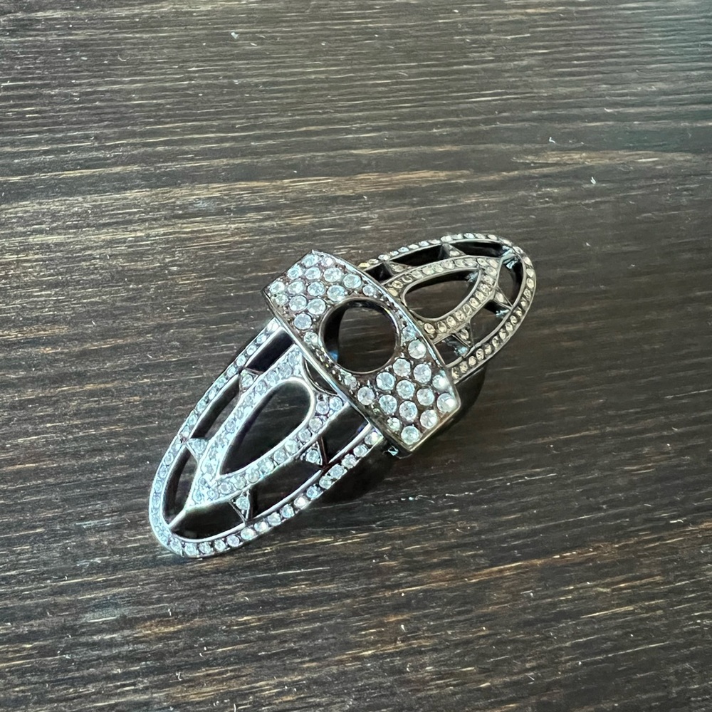 NWOT CC Skye Renaissance Knuckle Ring - gunmetal